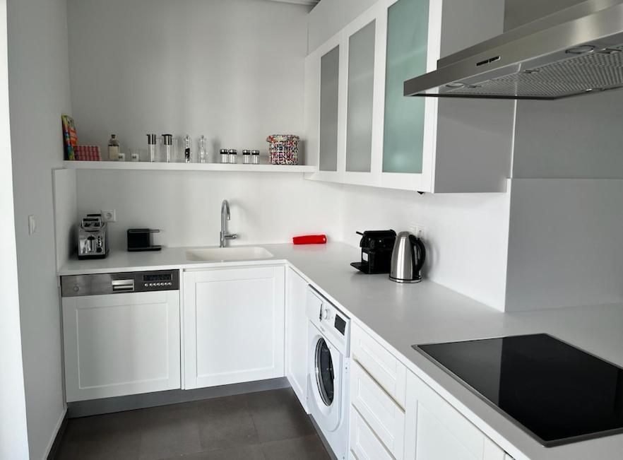 Pratinou Penthouse Apartment Athena Bagian luar foto
